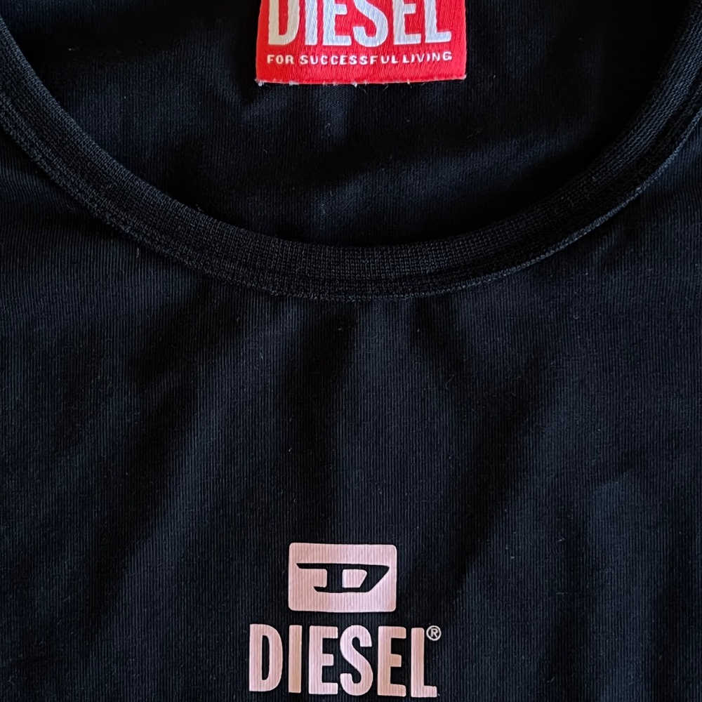 Black Diesel pink logo t-shirt - Picture 2 of 7